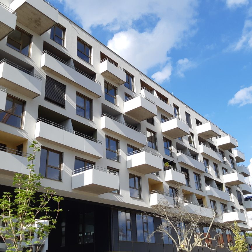 1 MONAT MIETFREI 3-ZI. WOHNUNG MIT LOGGIA UND TOPAUSSTATTUNG IM NEUEN REININGHAUS - Foto 1