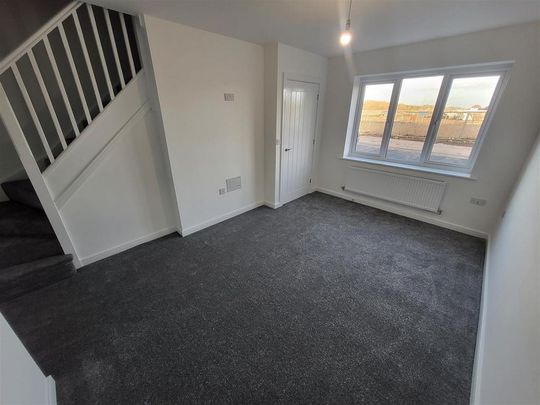 2 bedroom terraced house to rent - Photo 1