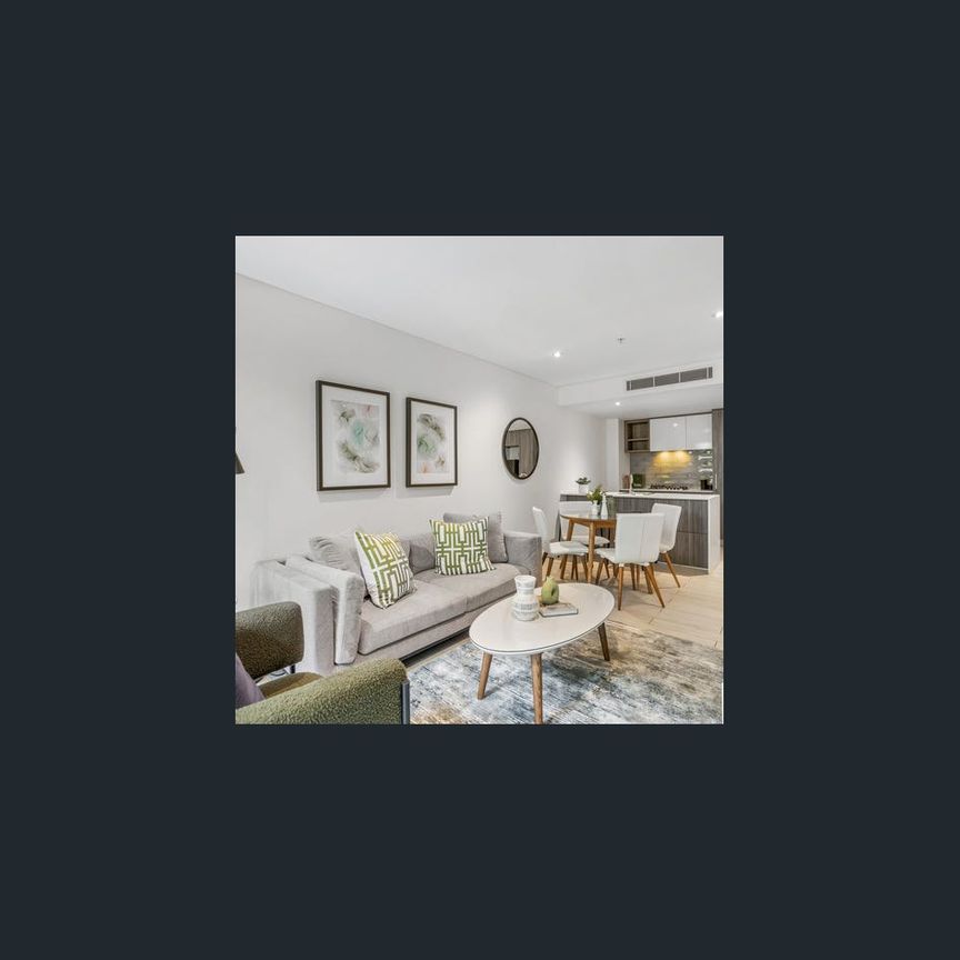 Industrial Chic Townhouse | Fully Furnished | Pool & Gym | Lifestyle Location - Photo 1