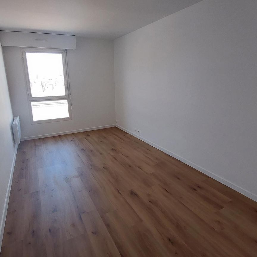 location Appartement F3 DE 78.8m² À PARIS - Photo 1