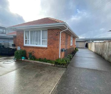 Brick and Tile - Photo 5