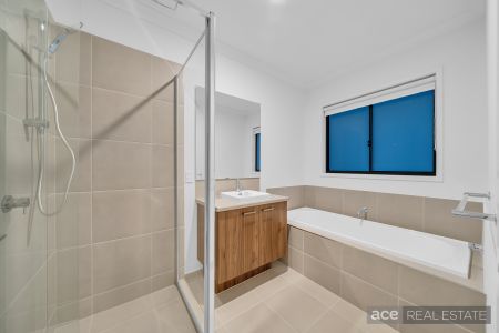 73 Cordata Drive, Point Cook VIC 3030 - House For Rent | Domain - Photo 4