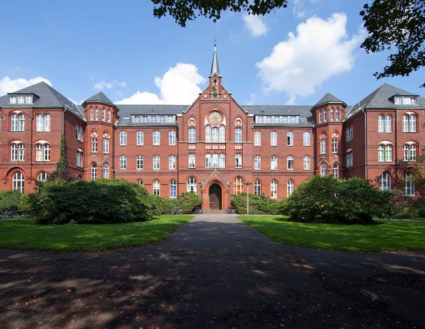 1-Zimmer-Apartment in einem alten Kloster - Photo 1