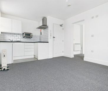 Property to rent - Photo 1