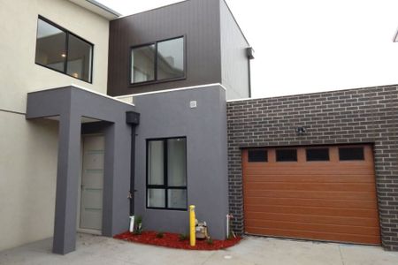 Unit 2/1 Newton Street, Reservoir. - Photo 2