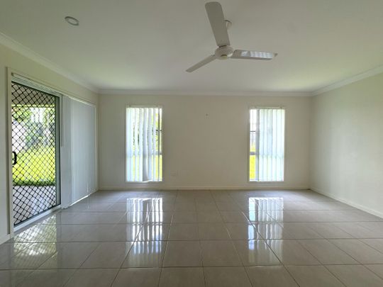 SPACIOUS 4 BEDROOM FAMILY HOME - Photo 1