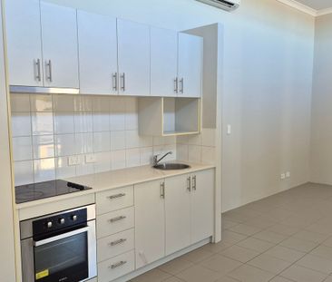 Excellent 2 Bedroom, 1 Bathroom Unit - Photo 4