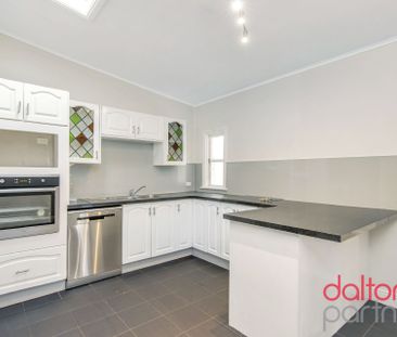 Stylish Carrington Cottage! - Photo 5