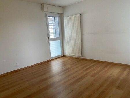 3-room apartment with balcony, Fritz-Courvoisier 24, La Chaux-de-Fonds - Photo 3