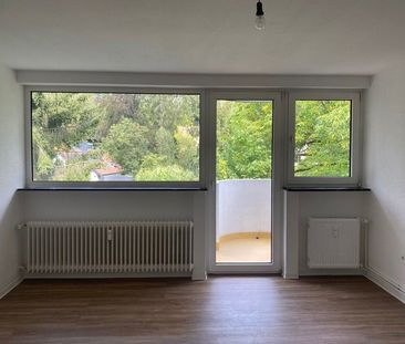 Kurzfristige Anmietung möglich - sanierte und renovierte 3-Zimmer-Wohnung mit Balkon - Foto 4