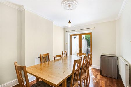 2 bedroom maisonette to rent - Photo 3