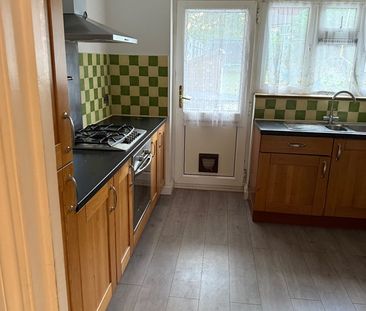 3 Bed Semi-Detached House, Abbey Drive, LU2 - Photo 6