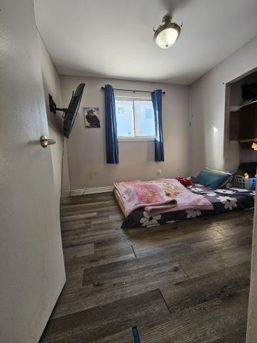 For Lease - 88 B Bernick Drive, Barrie, Ontario - Photo 2