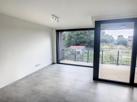 Prachtig nieuwbouw appartement met 2 ondergrondse autostaanplaatsen - Photo 1