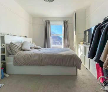 3 bedroom apartment to rent - Photo 5