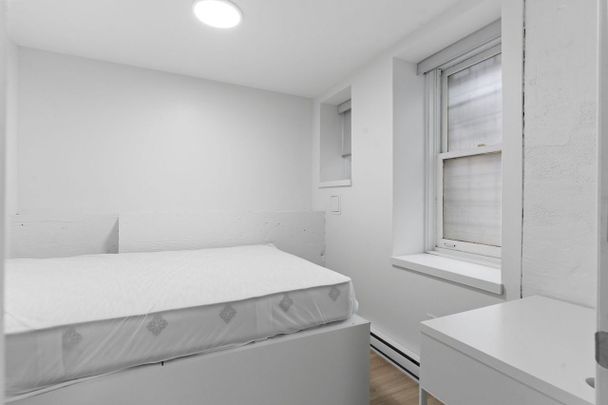 1425 Rue Pierce apartment — Montréal, QC (2-Bedroom) - 2 Bedroom - Photo 1