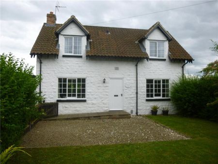 3 bedroom detached house to rent - Photo 2