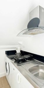 Studio to rent - Photo 4