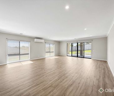 Spacious Family Home - Photo 1