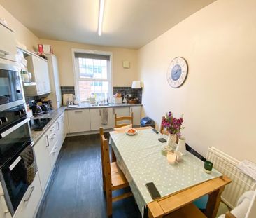 4 bedroom house share to rent - Photo 1