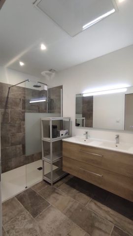 Location Appartement 4 pièces 65m² COGNAC 16100 - Photo 5