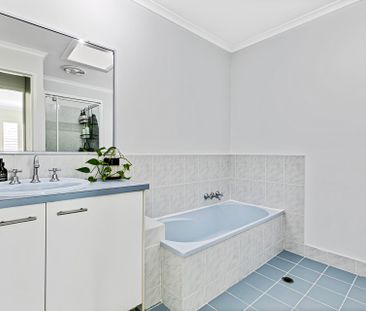 Easy Coastal Living, Moments to Mudjimba Beach! - Photo 1