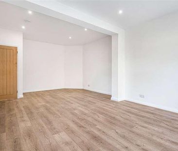 Meadway, Barnet, EN5 - Photo 2