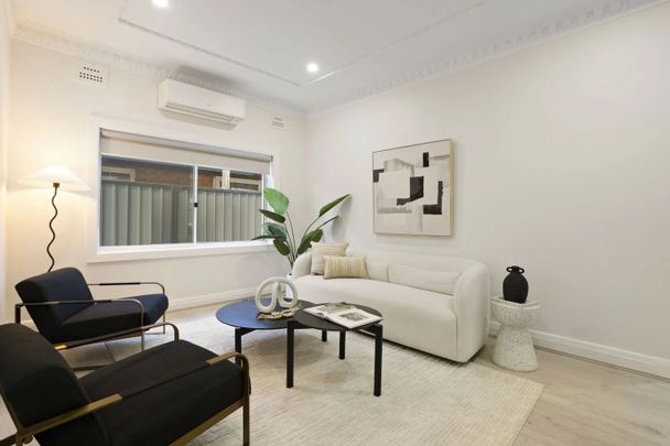 Bayside Charm With Modern Style - Photo 1