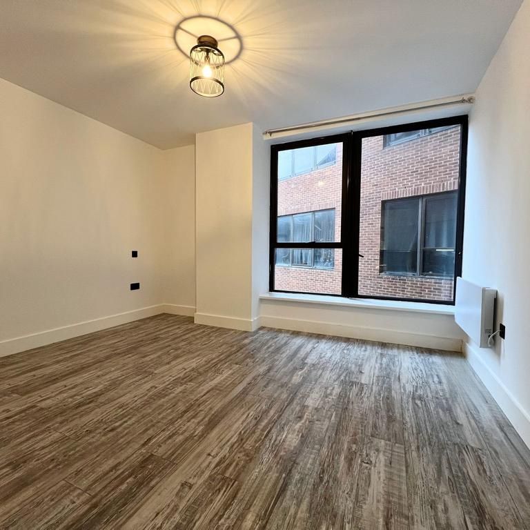 2 bedroom flat to rent - Photo 1