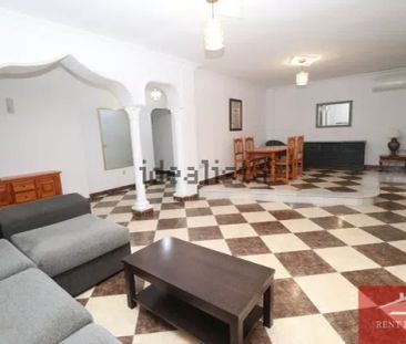 Alquiler de piso en Centro - Photo 5