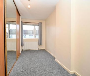 32 Orangefield Drive South, Belfast, BT5 6DL - Photo 2