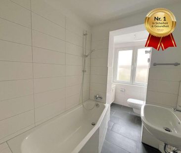 Neu & In Renovierung! Neue Einbauküche I Tageslichtbad mit Wanne I ... - Photo 3