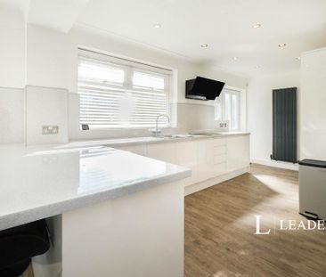 3 bedroom semi-detached house to rent - Photo 6