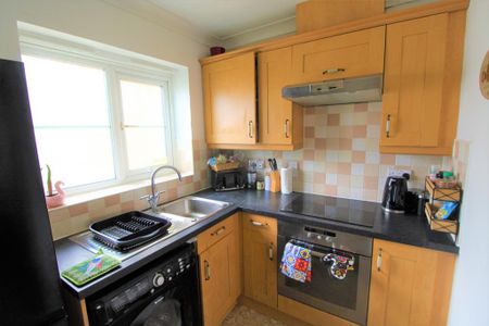 2 bedroom flat to rent - Photo 4
