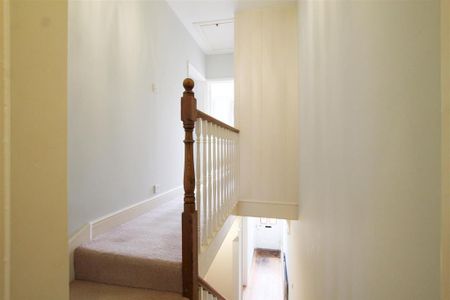 3 bedroom terraced house to rent - Photo 5