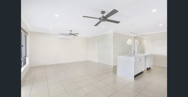 3 Spacious Bedrooms with a view - Photo 1