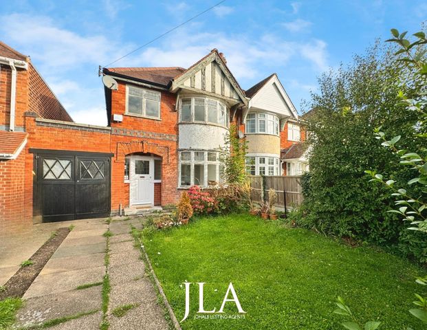 3 bed semi-detached house to rent in Scraptoft Lane, Leicester - Photo 1