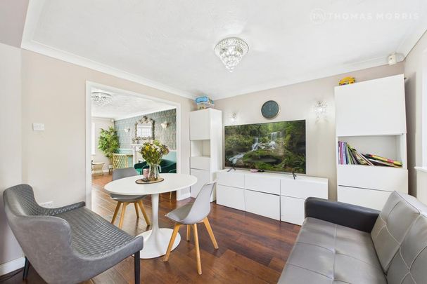 4 bedroom detached house to rent - Photo 1