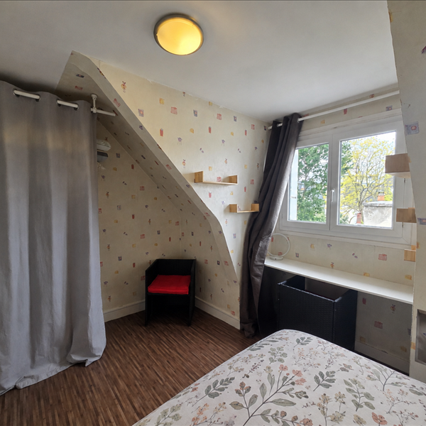 3 pièces - Meublé - 44,02 m² - 3ème étage - Colocation non autorisée - Photo 1