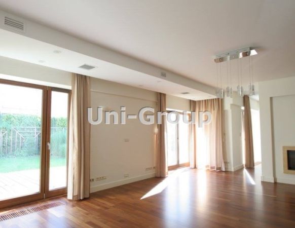 Dom na wynajem - Zdjęcie 1