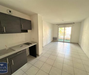 Location Appartement 2 pièces 42m² ARLES 13200 - Photo 3