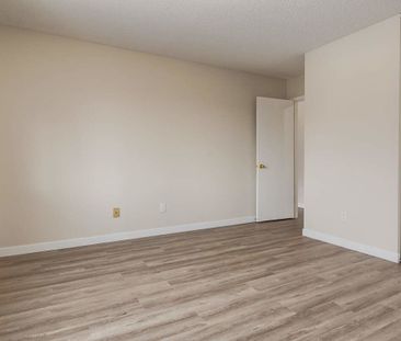 8948 Elbow Drive, Calgary - Photo 6