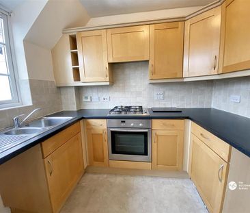 2 bedroom coach house to rent - Photo 6