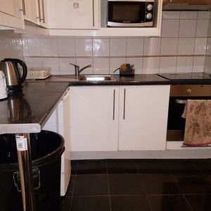 Room in a Shared House, Chichele Road, NW2 - Photo 3