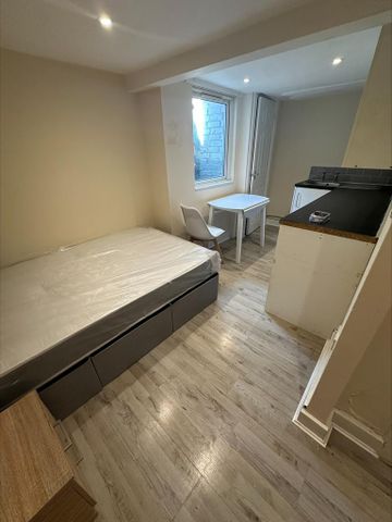 Studio to rent - Photo 2