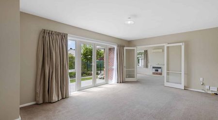 Family Home in a Quiet Location - Photo 3