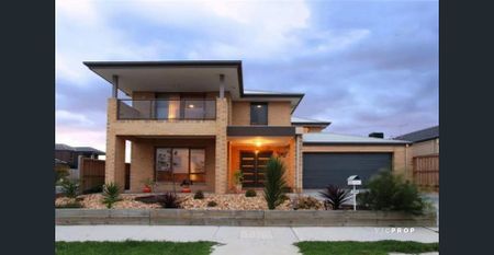 Spacious Family Living in a Prime Location! - Photo 4