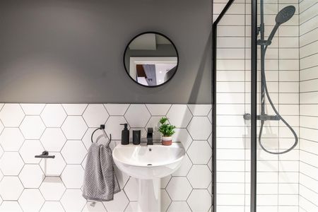 Westbourne Avenue, Gateshead, Tyne and Wear - Photo 3