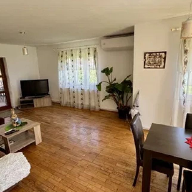 4 camere, 200 mp, de inchiriat casa in zona Darmanesti, , Cod 161353 - Fotografie 1