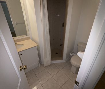 For Lease - 35 Shiff Crescent, Brampton, Ontario - Photo 3